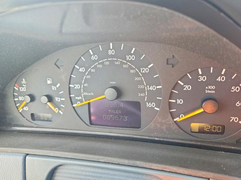 2002 Mercedes-Benz E 320