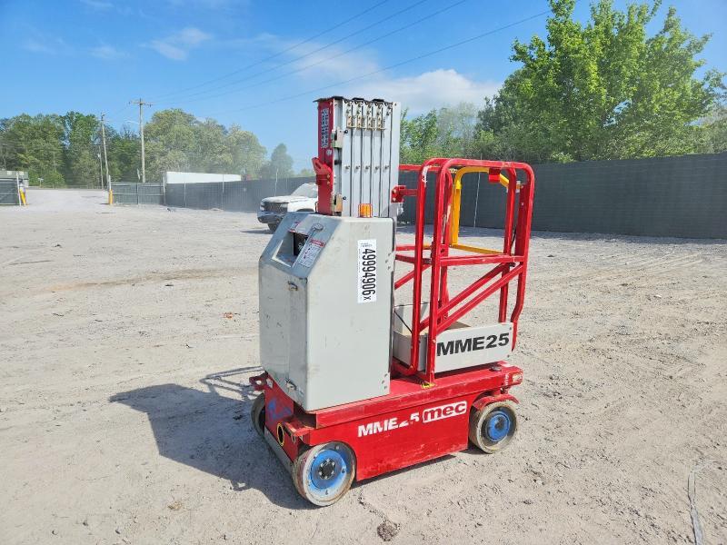 2021 MEC Mme25 Vertical Lift