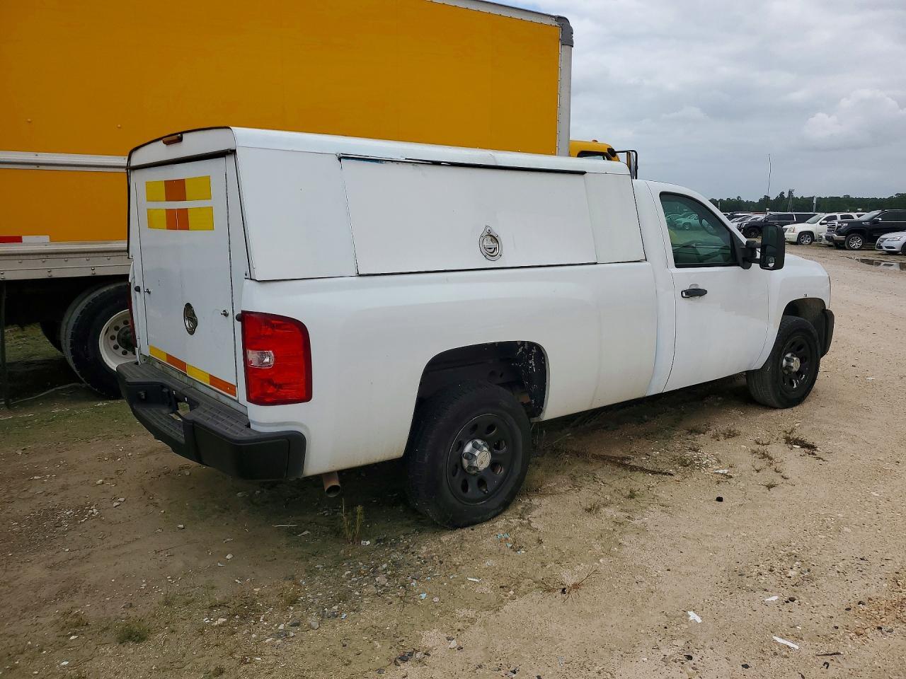 2013 Chevrolet Silverado C1500