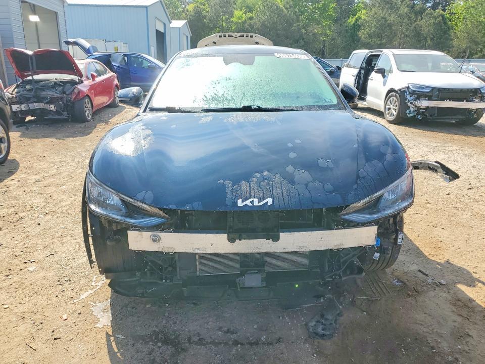 2023 KIA EV6 Wind