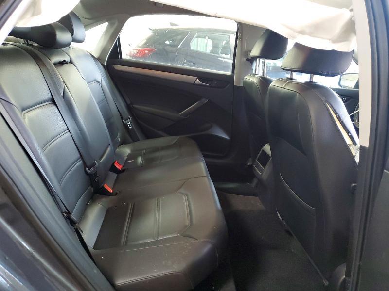 2015 Volkswagen Passat s