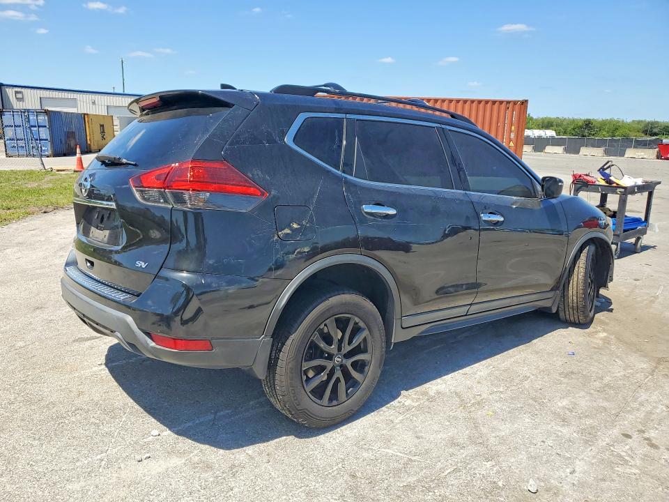 2017 Nissan Rogue sv