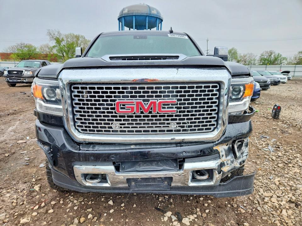 2017 GMC Sierra K2500 Denali