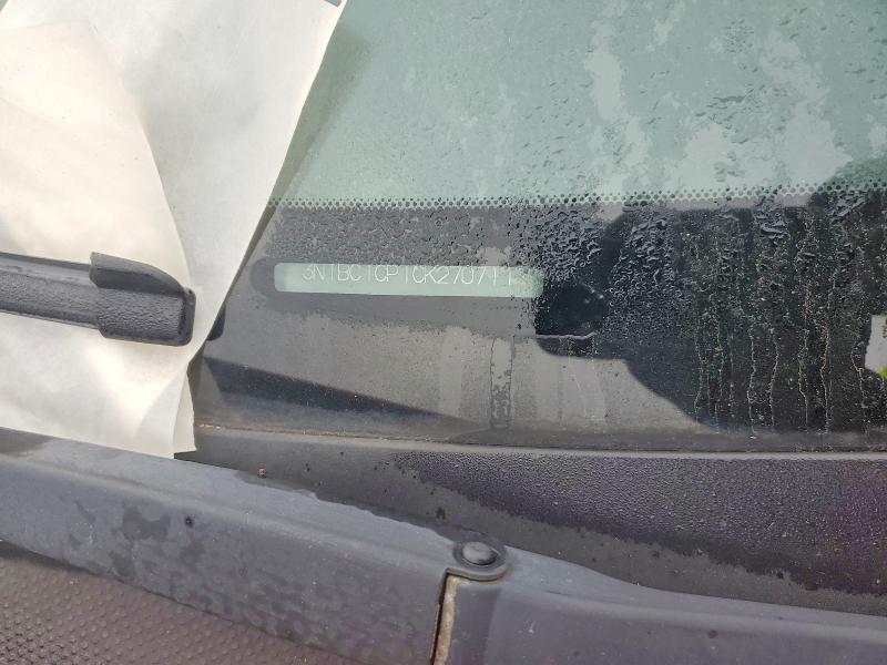 2012 Nissan Versa 1.8 s