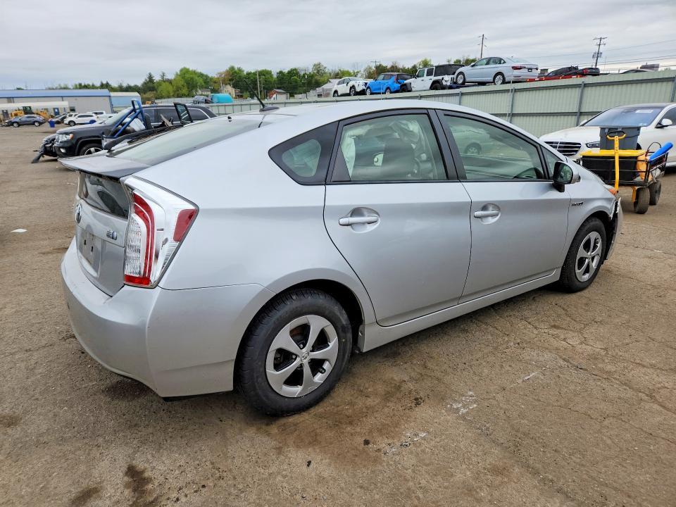 2014 Toyota Prius Three