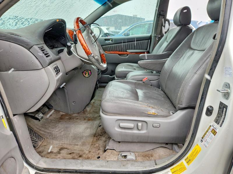 2007 Toyota Sienna xle 7-passenger