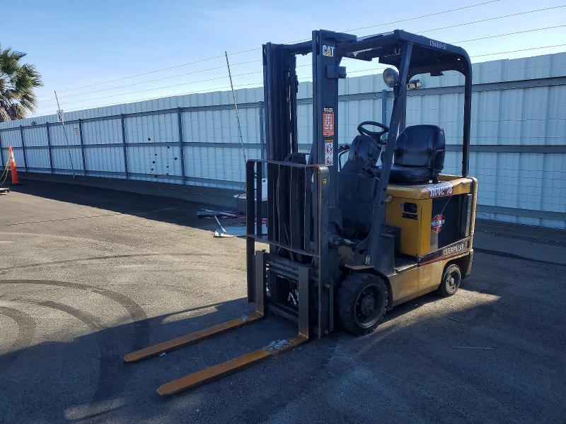 2001 Caterillar 2001 Caterpillar Forklift