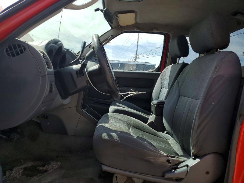 2002 Nissan Frontier King cab xe