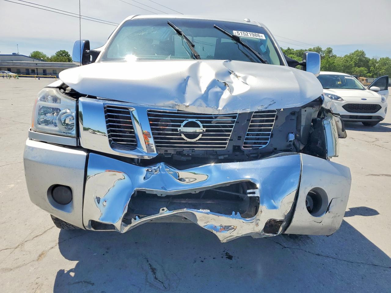 2013 Nissan Titan SV