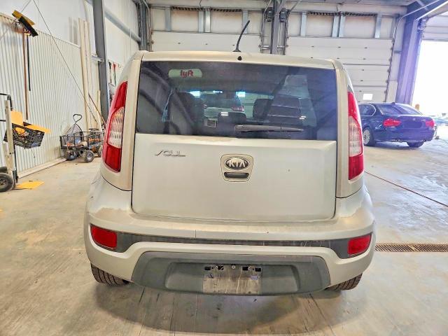 2013 KIA Soul +