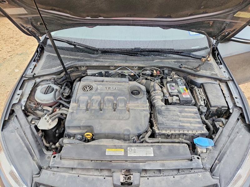 2015 Volkswagen Golf Sportwagen tdi s