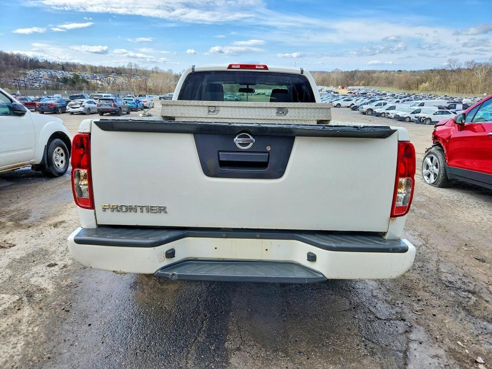 2017 Nissan Frontier s