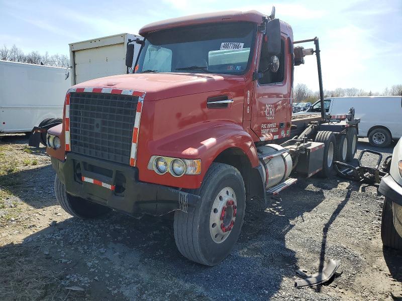2006 Volvo Vhd Roll-off Container Truck