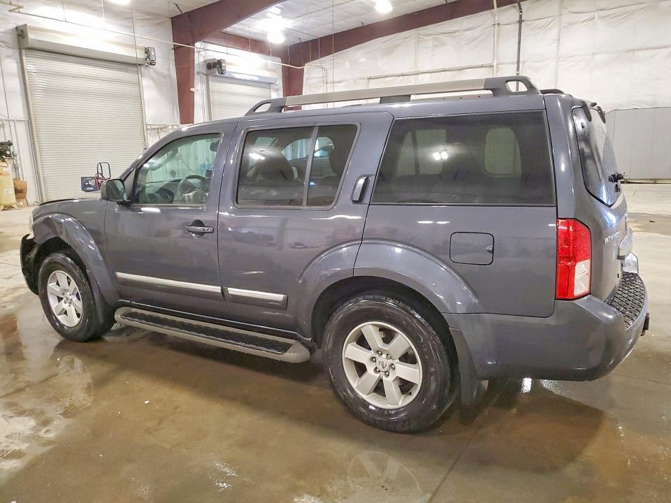 2011 Nissan Pathfinder s