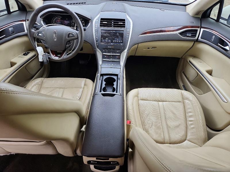 2013 Lincoln Townhouse MKZ