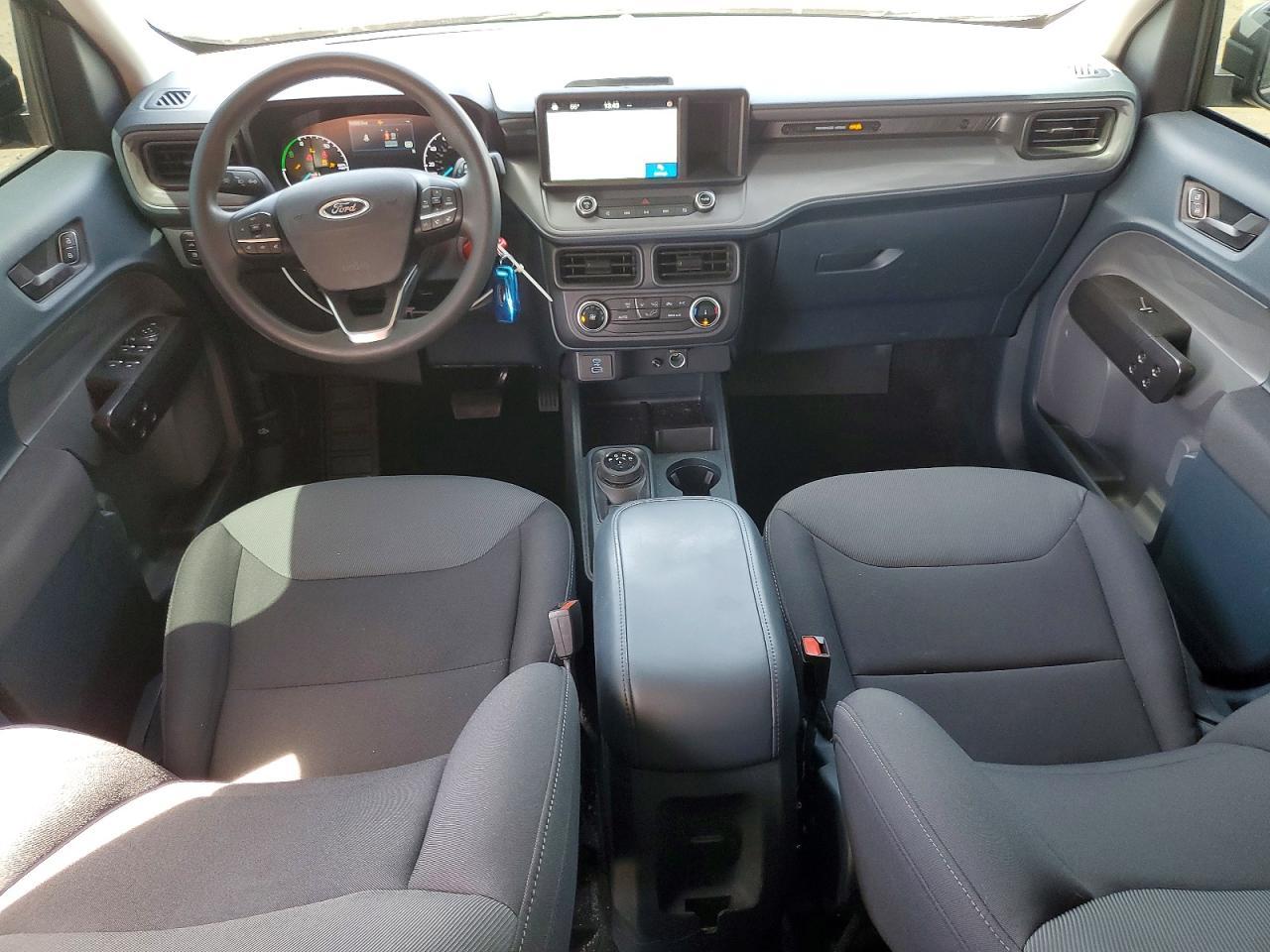2024 Ford Maverick XL