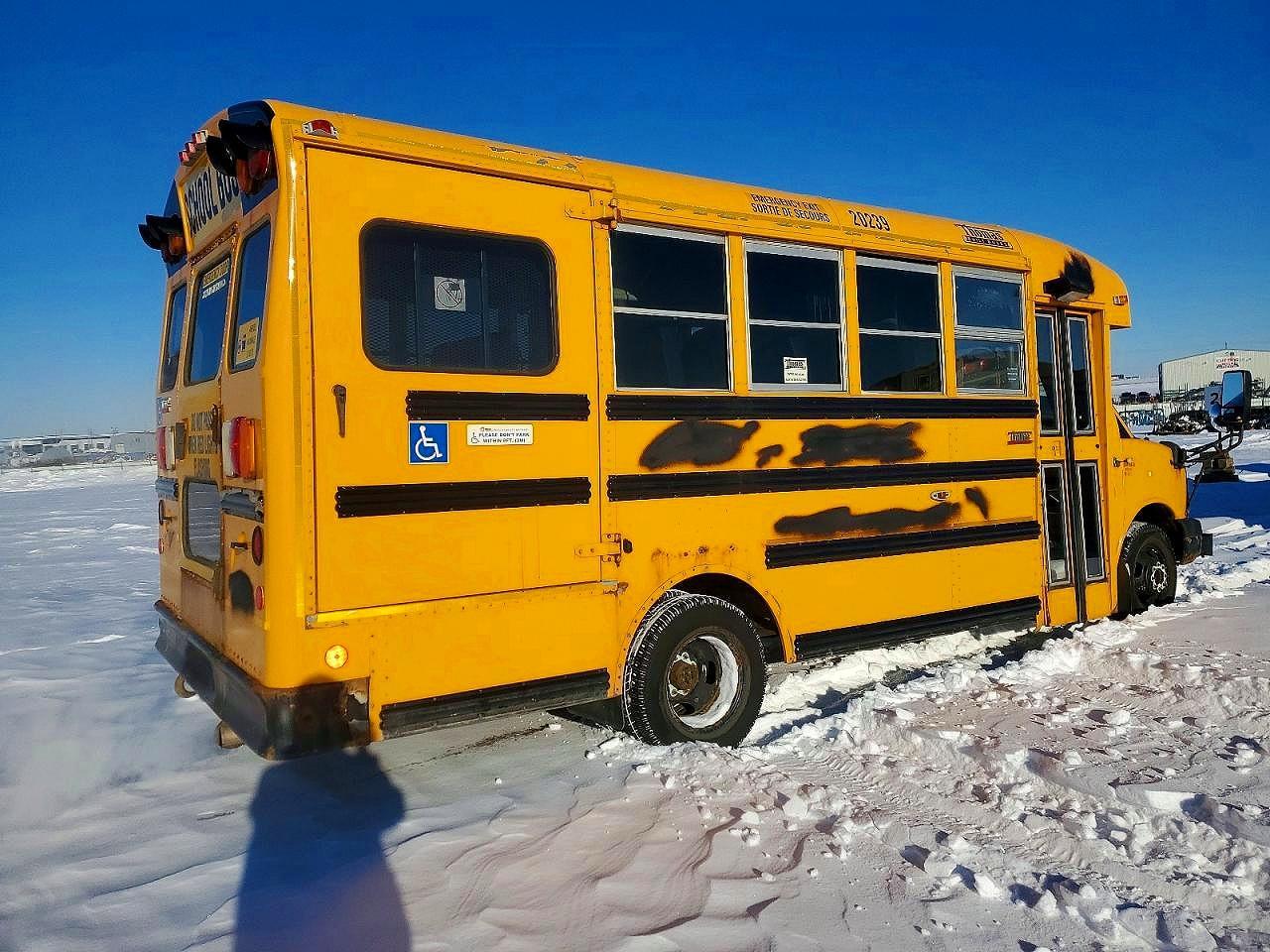 2010 Chev Express Cutaway G4500
