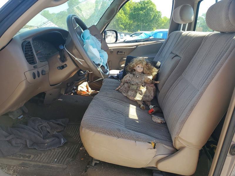 2001 Toyota Tundra Base