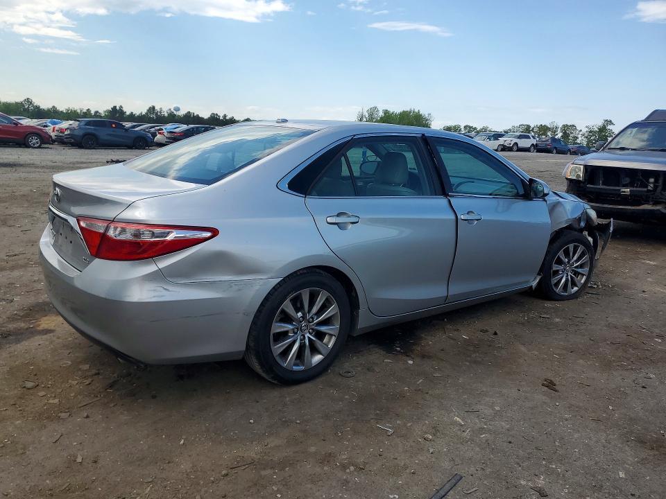 2016 Toyota Camry xle