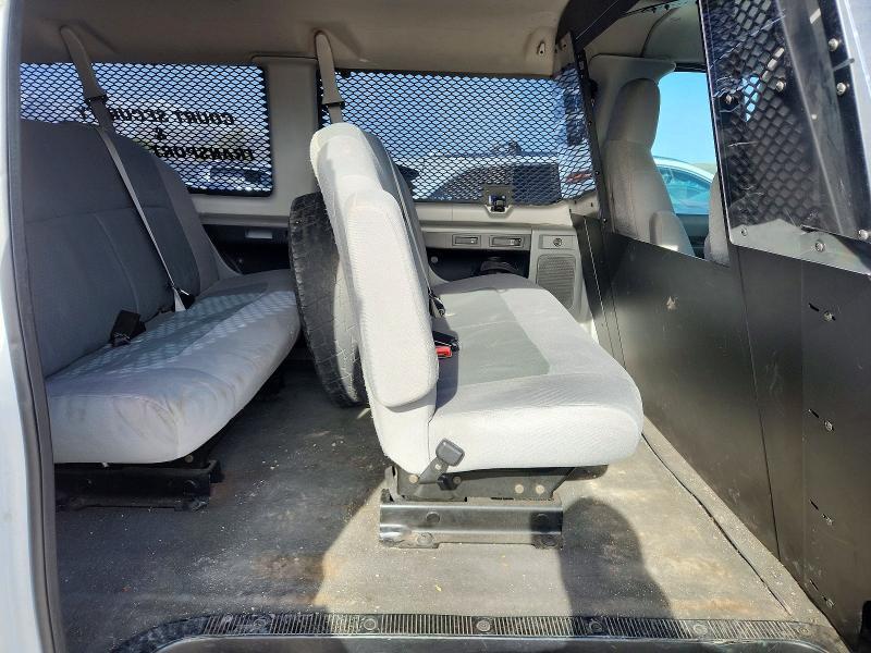 2011 Ford Econoline E350 Super Duty Wagon