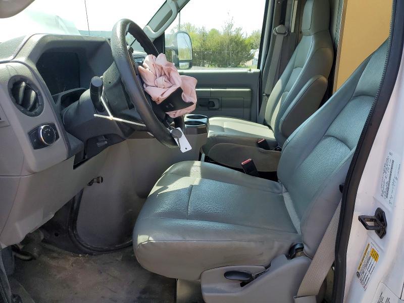 2022 Ford E450 Delivery Truck