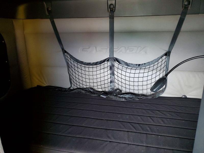 2019 Freigliner 2019 Freightliner Cascadia 1-Semi Truck