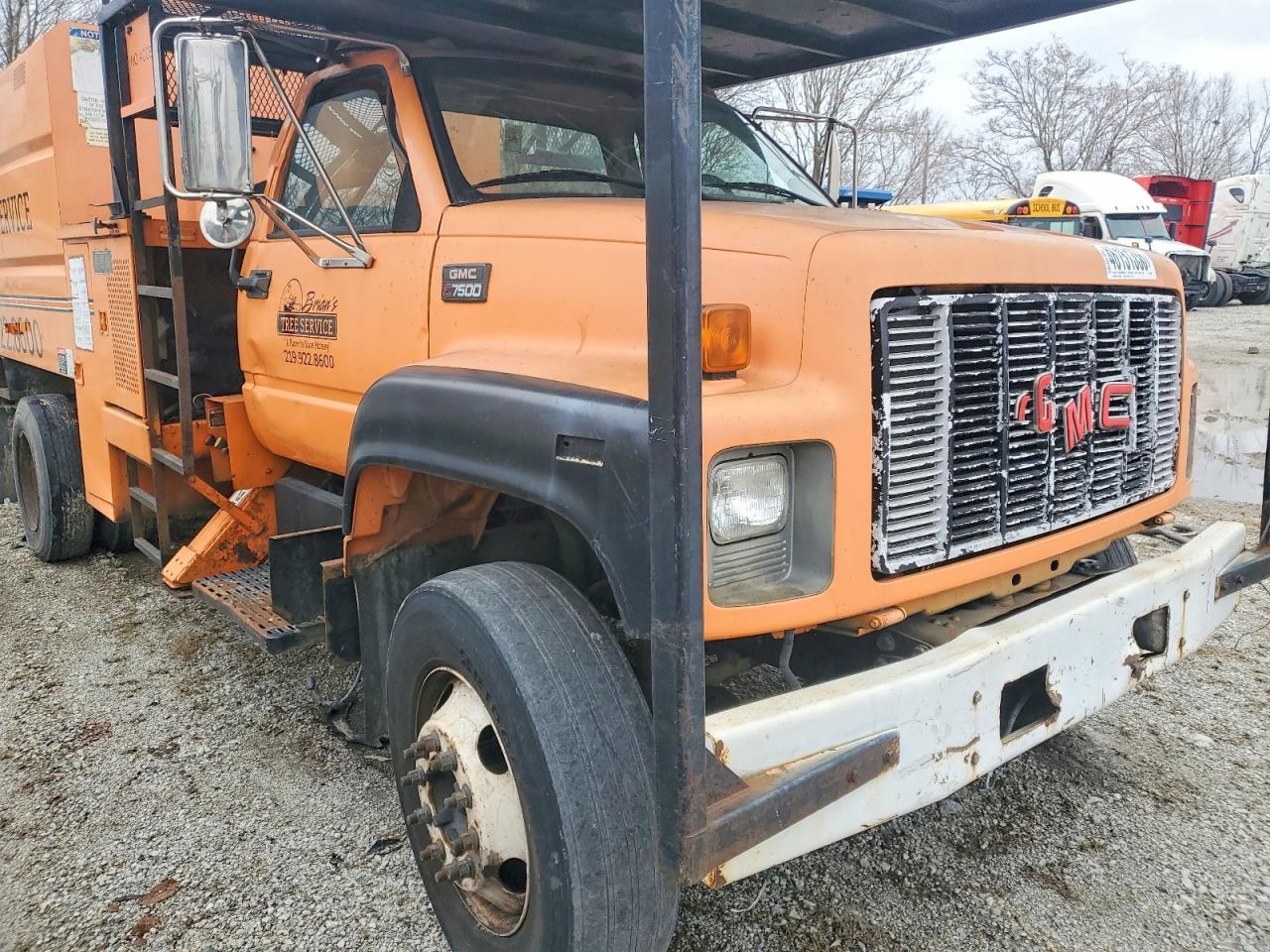 2002 GMC C7000 Forestry Bucket Truck
