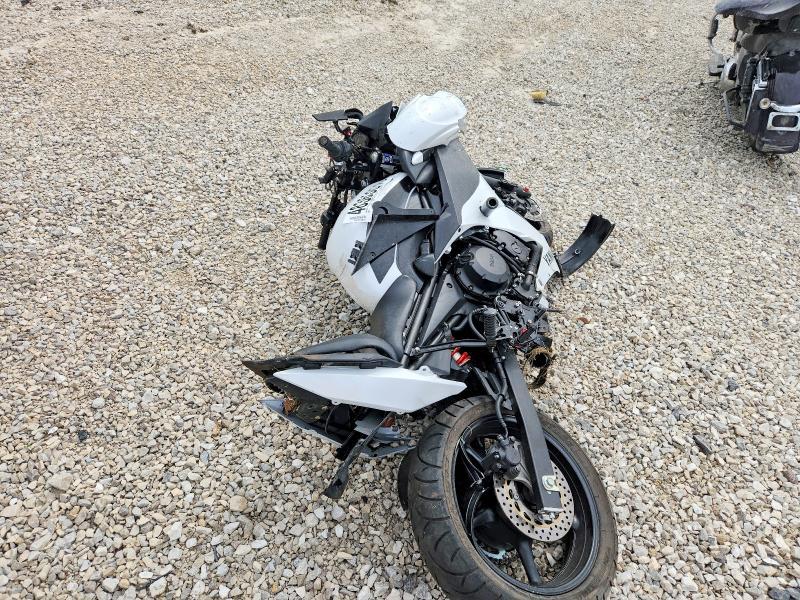 2009 Yama FZ6R