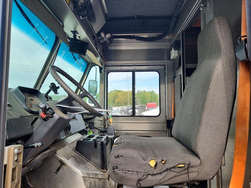 2020 Freightliner MT45G Chassis Delivery Truck