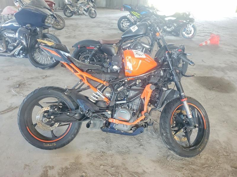 2023 KTM 390 RC