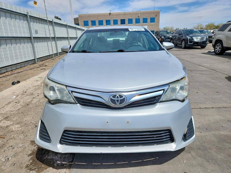 2012 Toyota Camry le