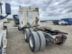2005 Freightliner Columbia 120 Semi Truck