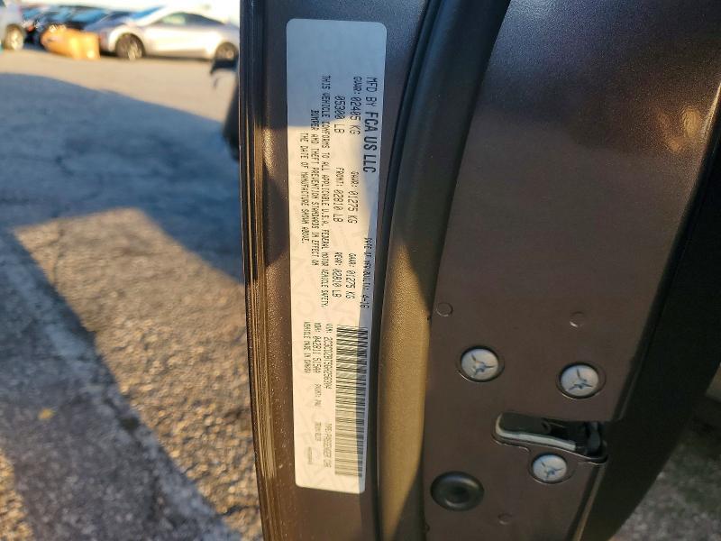 2016 Dodge Challenger r