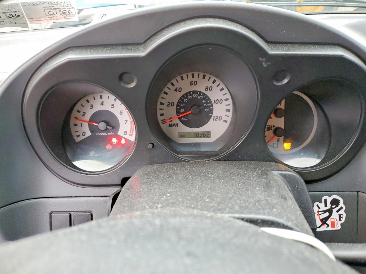 2004 Nissan Frontier Crew Cab XE V6
