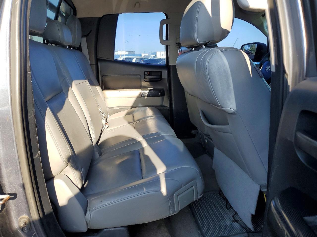 2010 Toyota Tundra Grade