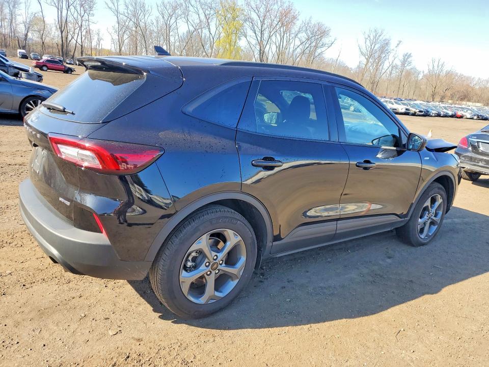 2025 Ford Escape st Line