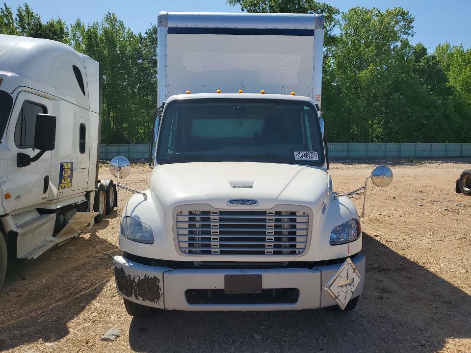 2017 Freightliner Business Class M2 BOX Truck