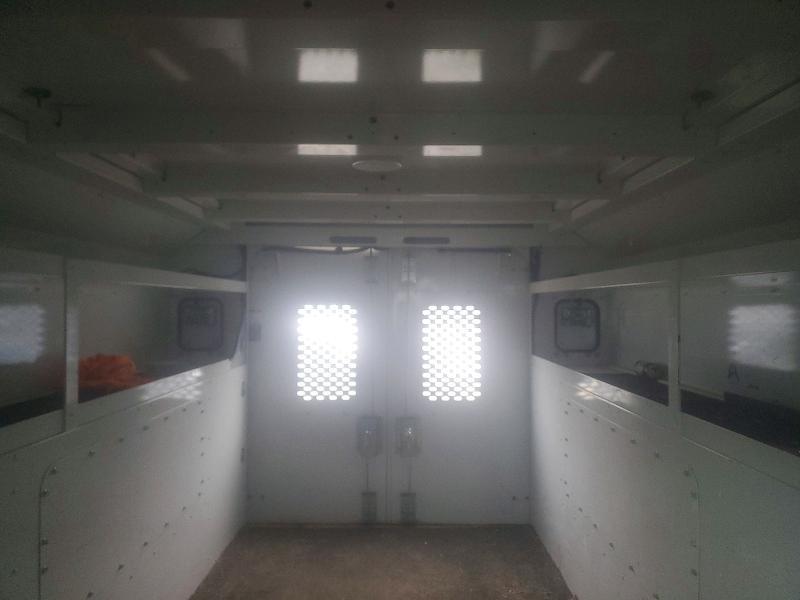 2017 Ford Econoline E350 Super Duty Cutaway Van