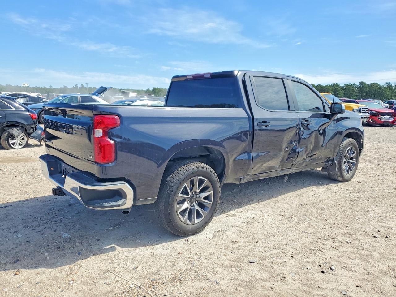 2023 Chevrolet Silverado C1500 LT