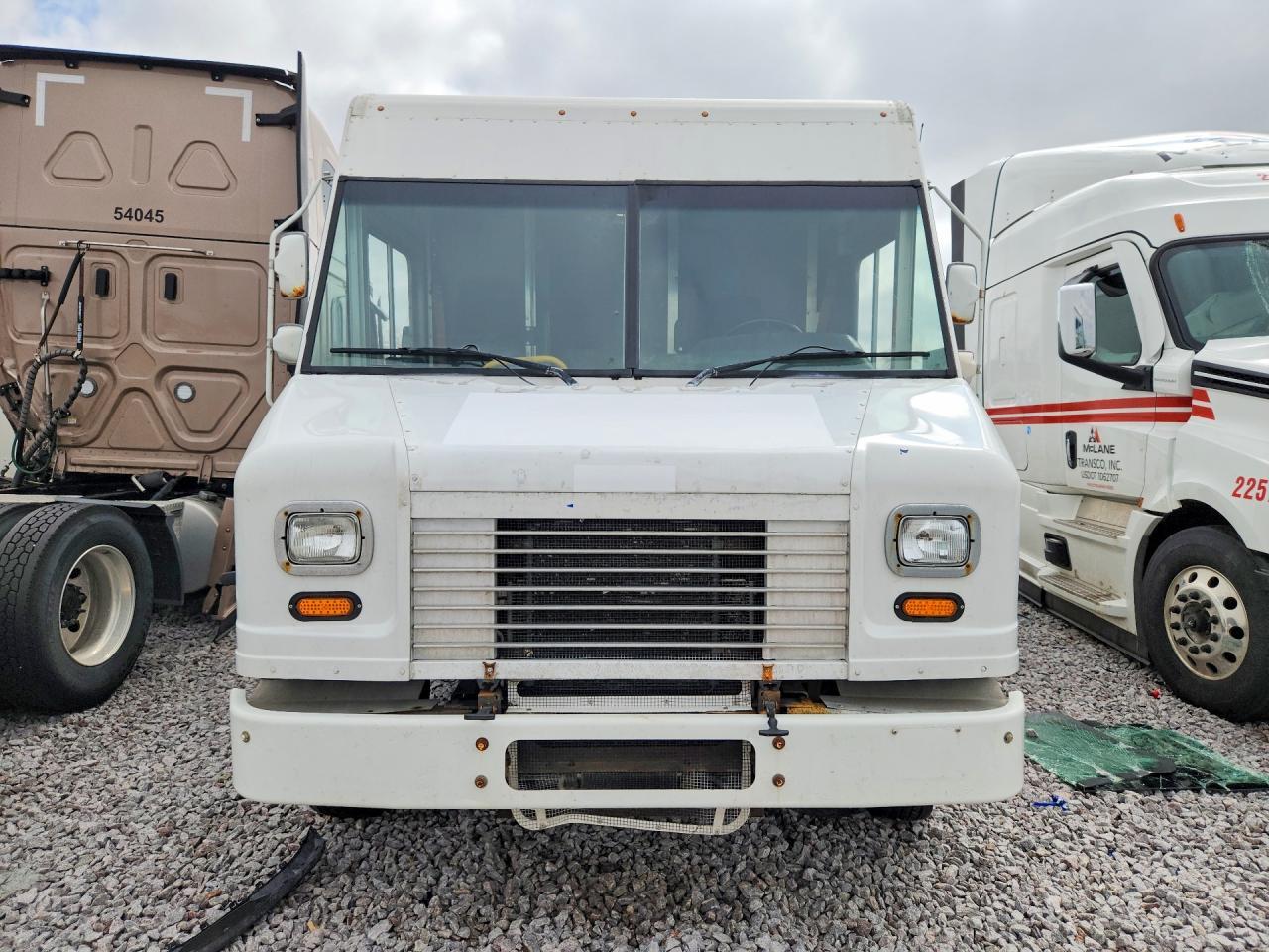 2013 Ford F59 Delivery Truck