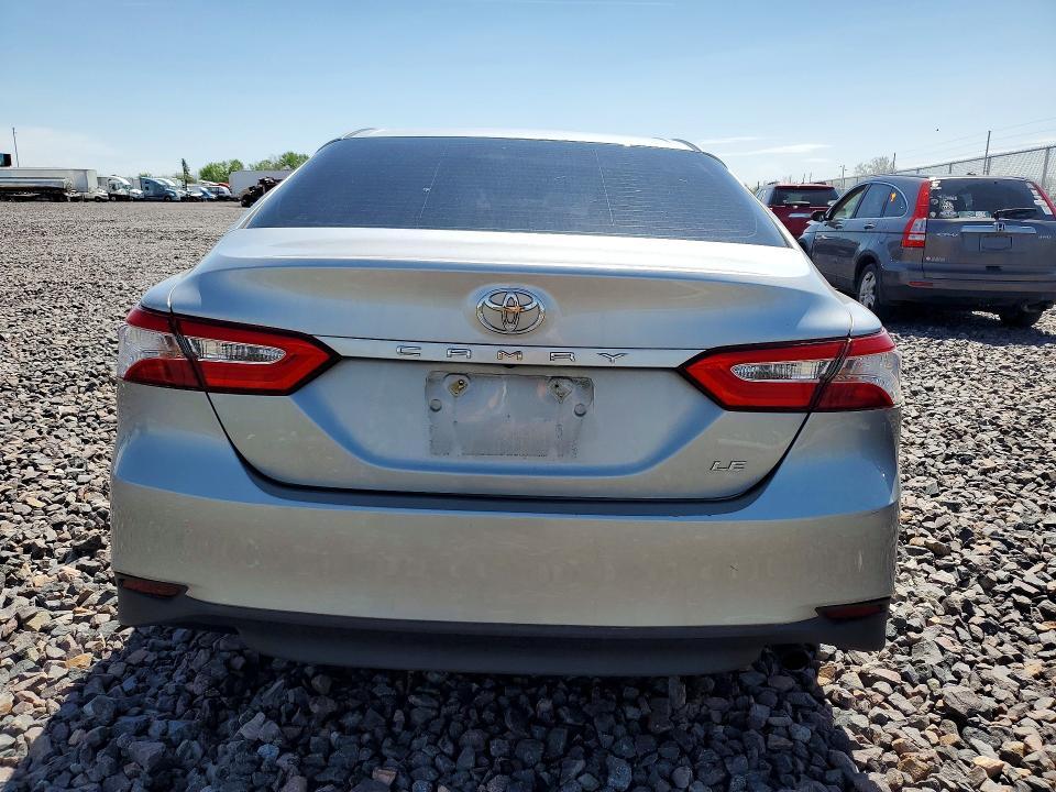 2018 Toyota Camry le
