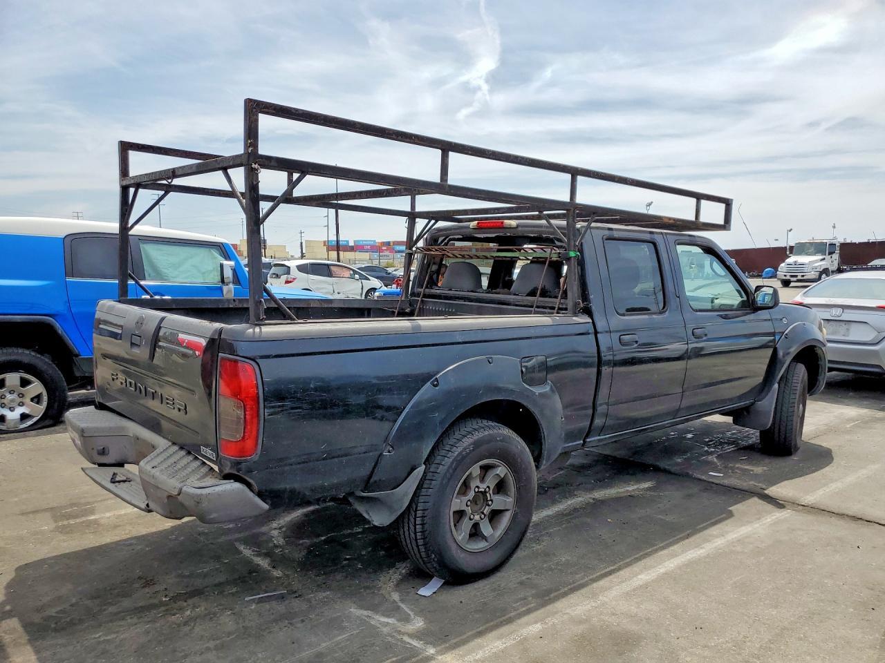 2004 Nissan Frontier Crew Cab XE V6