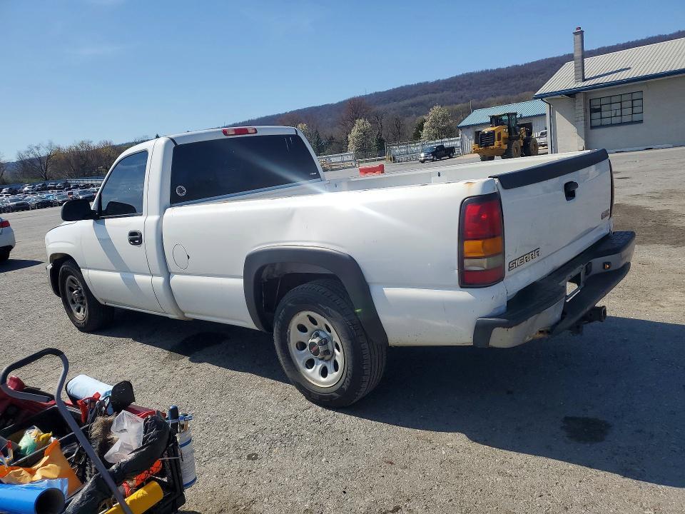 2005 GMC New Sierra C1500