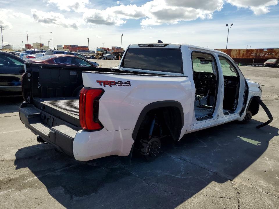 2023 Toyota Tundra Crewmax Limited