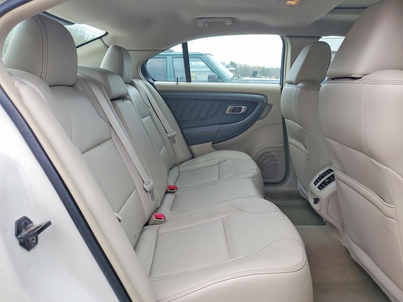 2011 Ford Taurus sel
