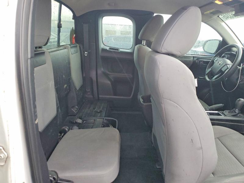 2016 Toyota Tacoma sr