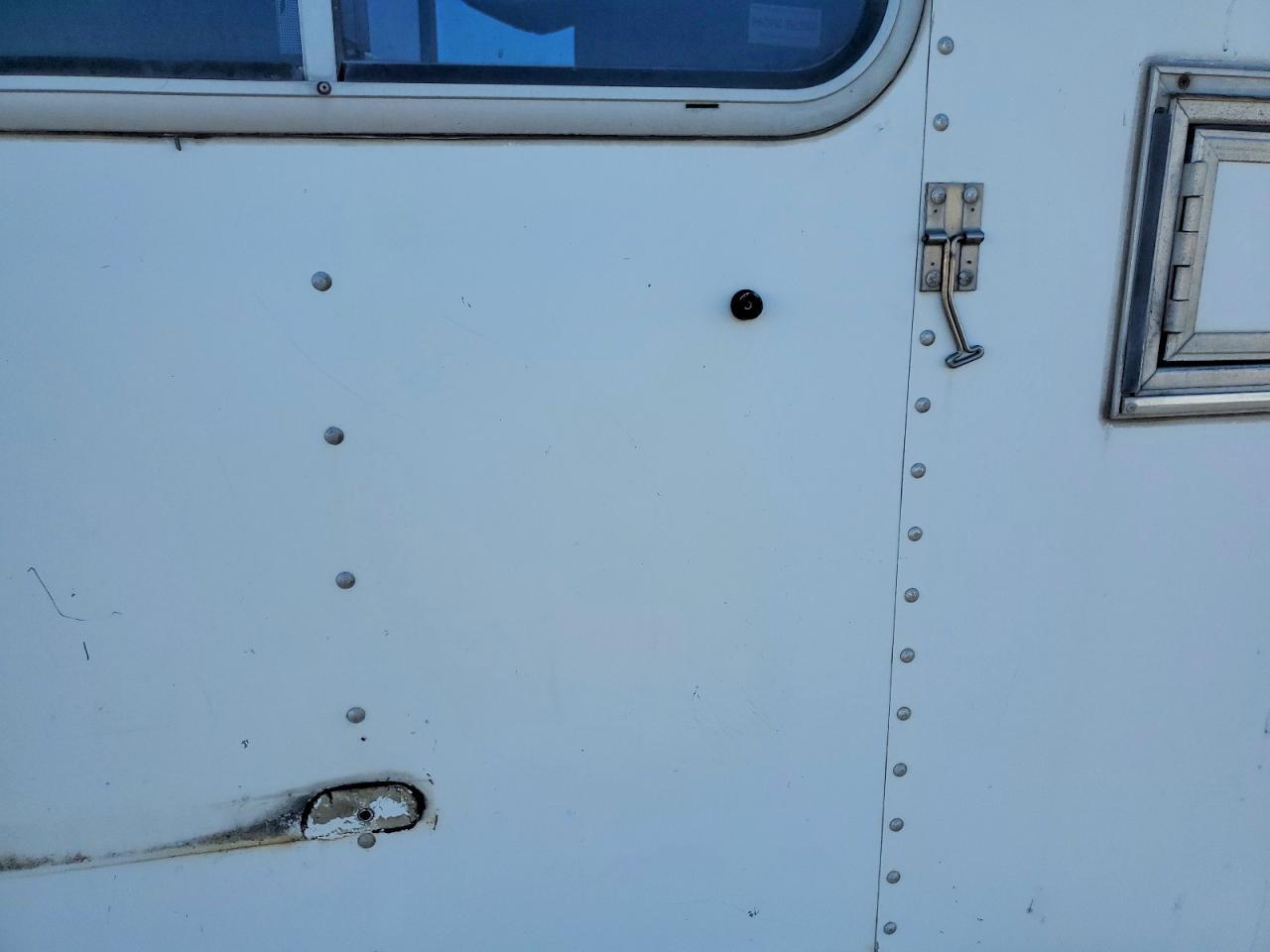 2000 Unknown 2000 Featherlite  Fiber Optic Splicing Trailer