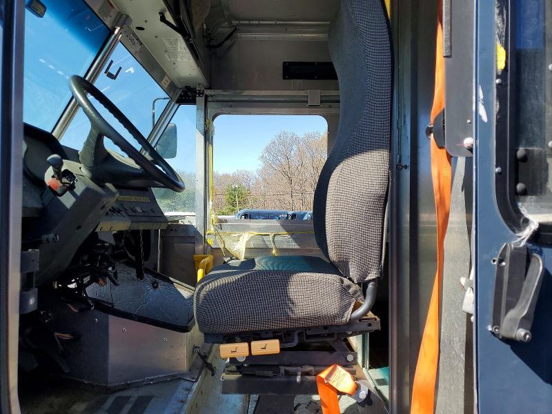 2021 Freightliner Chassis M Line WALK-IN Van