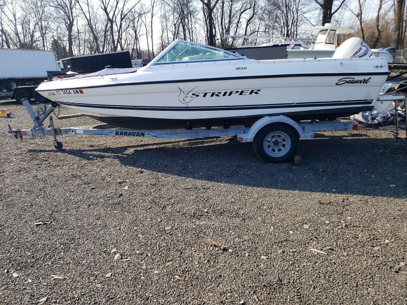 2000 STR Boat