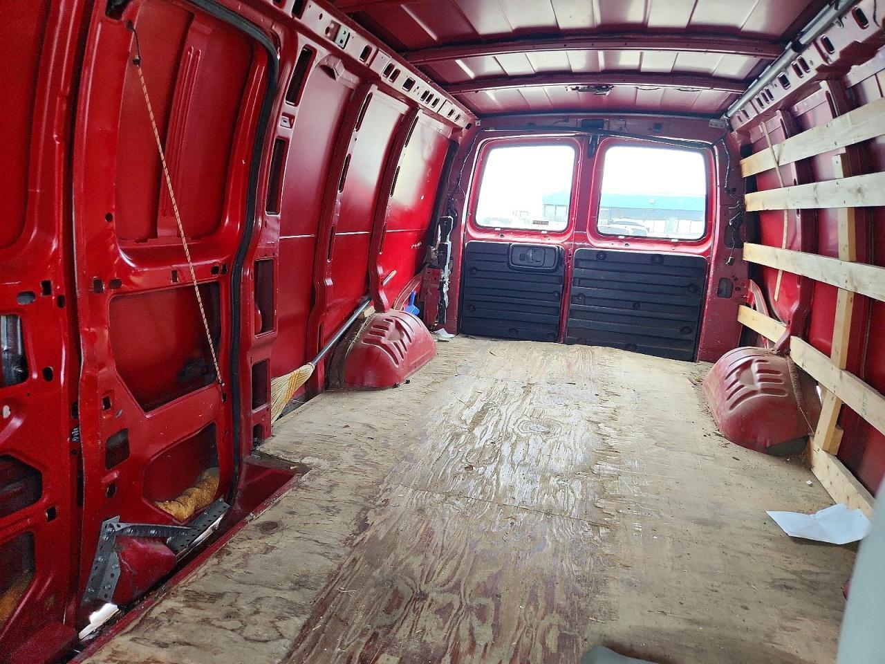 2000 Chev Rolet Express 3500 Delivery Van